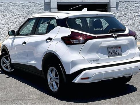 Used 2025 Nissan Kicks Play S FWD image 10