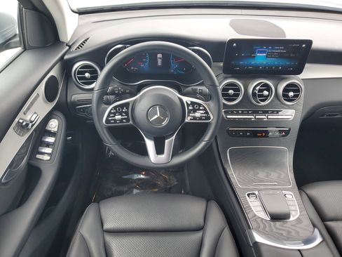 Used 2022 Mercedes-Benz GLC 300 image 19