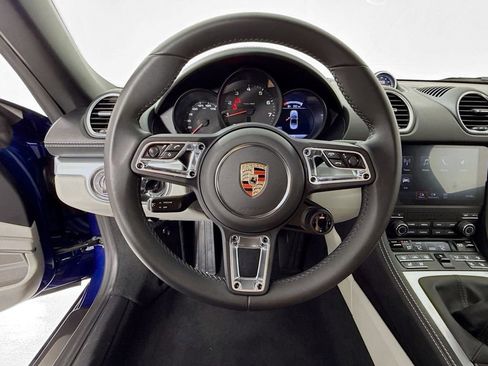 Certified 2025 Porsche 718 Boxster RWD image 19
