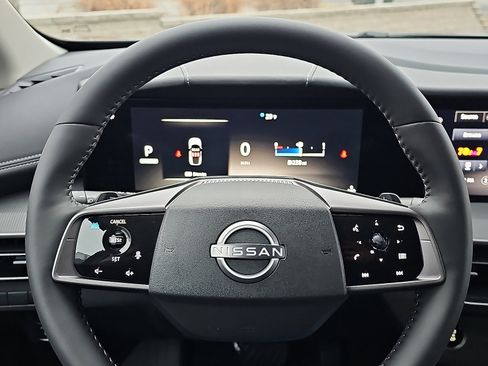 Certified 2025 Nissan Murano SV AWD/4WD image 20
