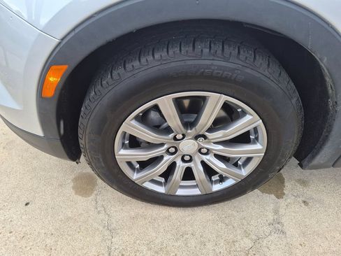 Used 2020 Cadillac XT4 Premium Luxury w/ Cold Weather Package FWD image 7