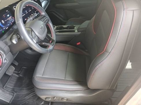 Used 2025 Chevrolet Equinox EV RS FWD image 24