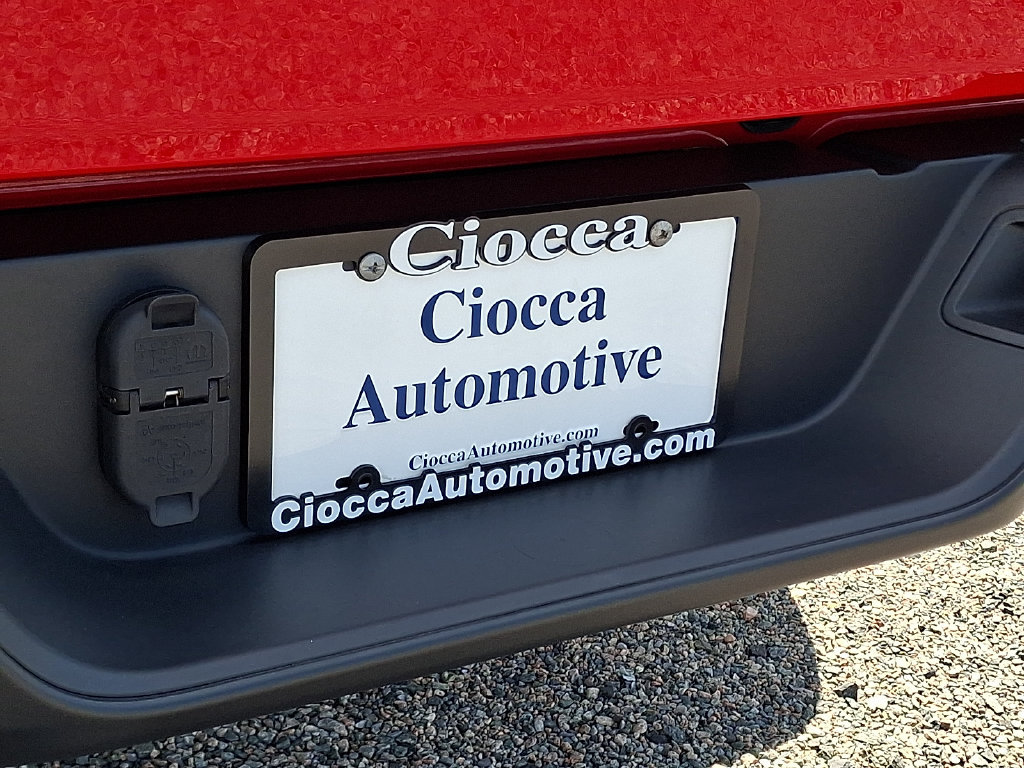 Used 2023 Jeep Gladiator Mojave w/ Cold Weather Group AWD/4WD image 32
