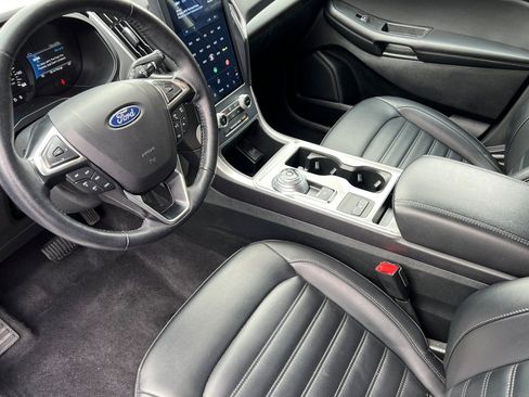 Used 2023 Ford Edge SEL AWD/4WD image 10