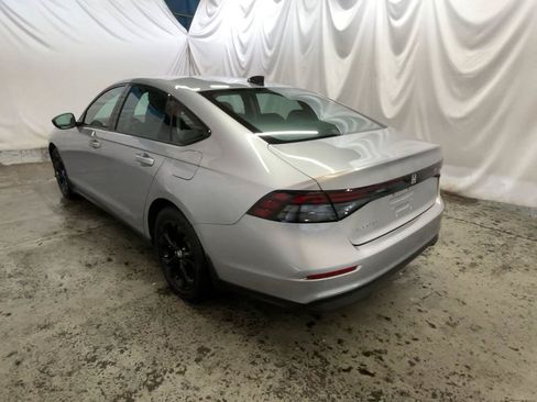 Used 2025 Honda Accord SE image 8