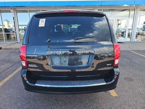 Used 2020 Dodge Grand Caravan SXT FWD image 4