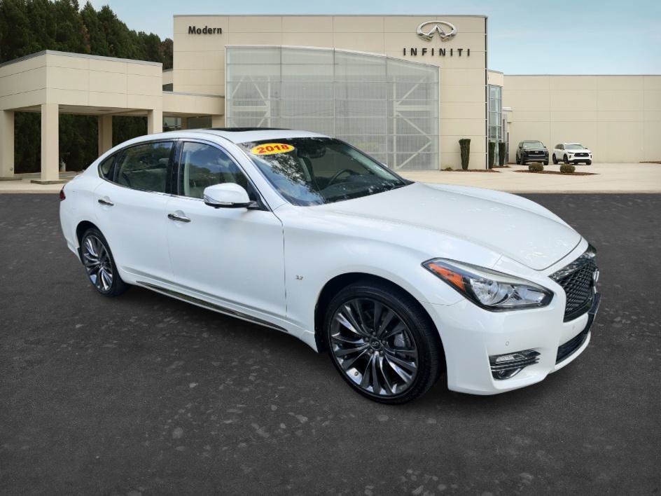 Certified 2018 INFINITI Q70 L 3.7 AWD/4WD image 4