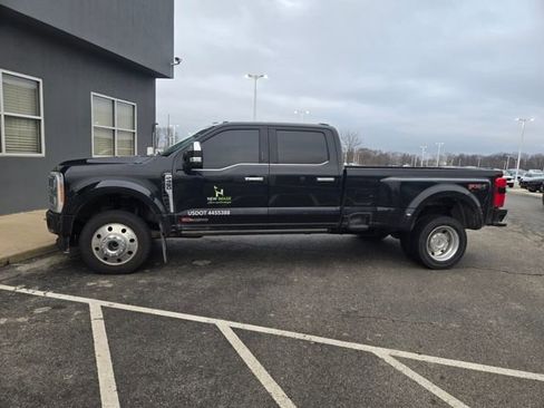 Used 2023 Ford F450 Lariat w/ Lariat Ultimate Package image 4