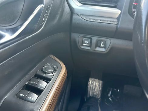 Used 2018 GMC Acadia SLE AWD/4WD image 15