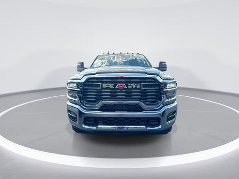 Used 2025 RAM 2500 Tradesman AWD/4WD image 3