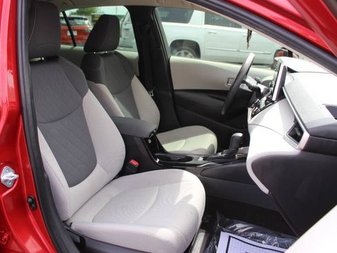 Used 2021 Toyota Corolla LE FWD image 9