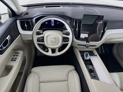 New 2026 Volvo XC60 T8 Ultra w/ Protection Package Premier AWD/4WD image 24