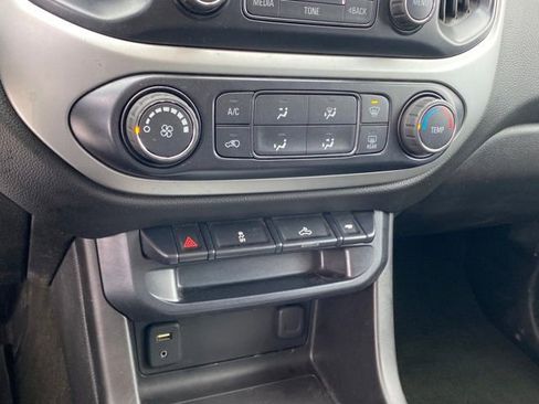 Used 2016 Chevrolet Colorado LT w/ LT Convenience Package image 12