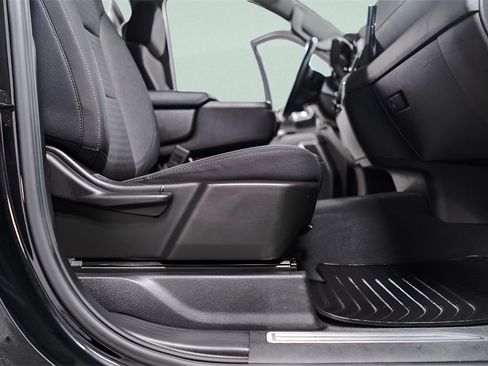 Used 2023 Chevrolet Silverado 1500 LT image 34