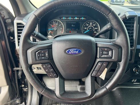 Used 2018 Ford F150 XLT w/ Equipment Group 302A Luxury image 10