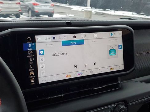 Used 2024 Jeep Wrangler Unlimited Rubicon image 13