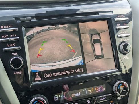 Used 2019 Nissan Murano Platinum image 25