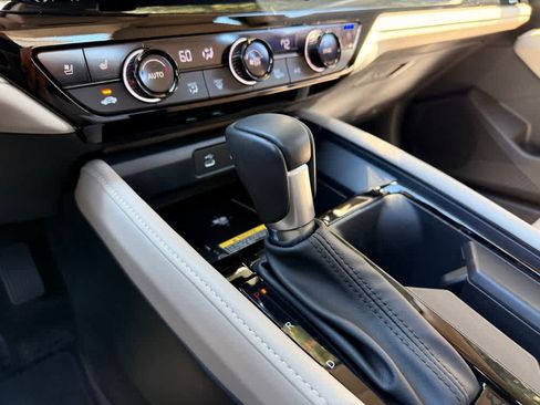 Used 2024 Honda Accord Touring image 16