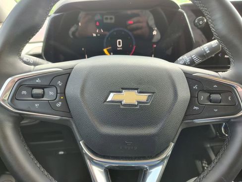 Used 2024 Chevrolet TrailBlazer LT w/ Convenience Package AWD/4WD image 11