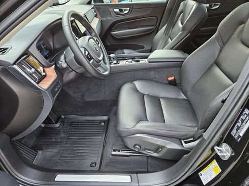 Certified 2023 Volvo XC60 T8 Plus AWD/4WD image 17