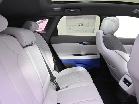 New 2025 Cadillac Optiq Sport 1 image 17