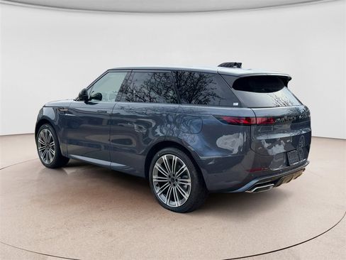 New 2026 Land Rover Range Rover Sport Dynamic SE image 3