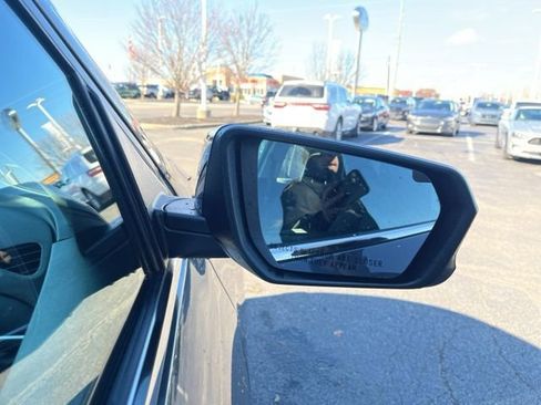 Used 2023 Chevrolet Equinox LT image 8