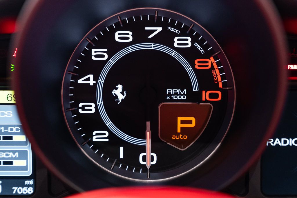 Certified 2013 Ferrari 458 Spider RWD image 34