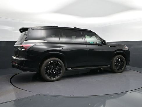 New 2026 INFINITI QX80 SPORT w/ Sport Exterior Package image 8