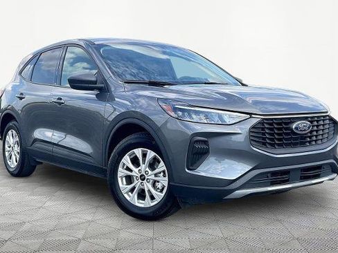 Certified 2025 Ford Escape Active FWD image 1