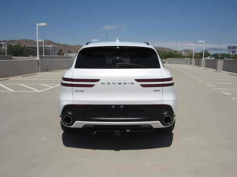 Used 2024 Genesis GV70 2.5T w/ Sport Prestige Package AWD/4WD image 7