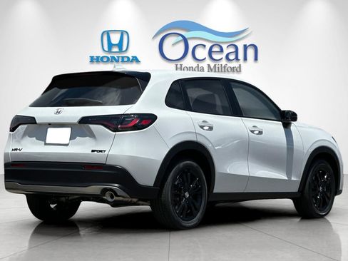 New 2026 Honda HR-V Sport image 5
