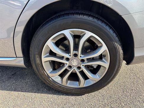 Used 2015 Mercedes-Benz C 300 4MATIC Sedan image 7