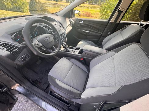 Used 2018 Ford Escape SE FWD image 20