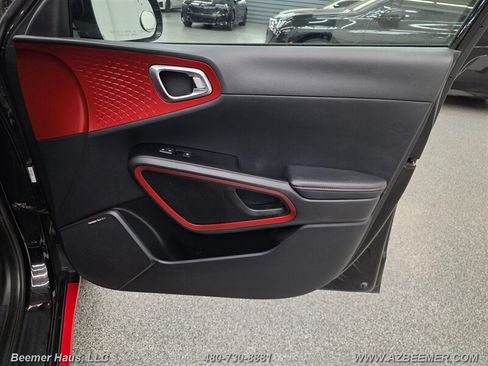 Used 2021 Kia Soul Turbo FWD image 30
