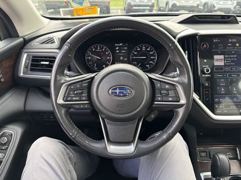 Used 2023 Subaru Ascent Touring AWD/4WD image 9