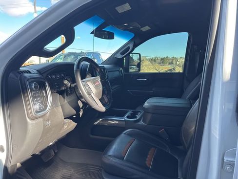 Used 2023 GMC Sierra 2500 AT4 w/ Gooseneck/5TH Wheel Package image 9