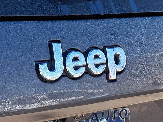 Used 2022 Jeep Cherokee Limited AWD/4WD image 32
