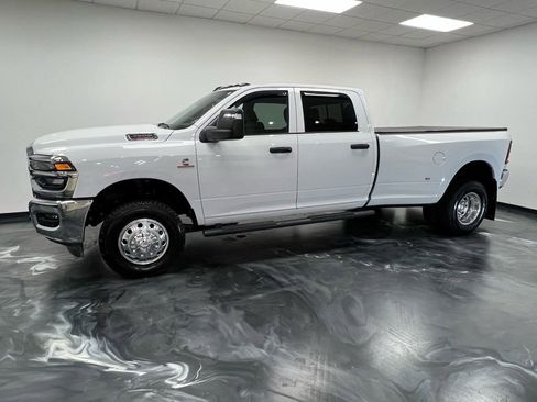 Used 2025 RAM 3500 Tradesman image 20