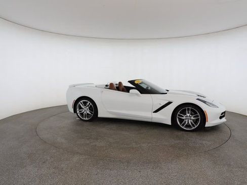 Used 2017 Chevrolet Corvette Stingray Convertible image 24