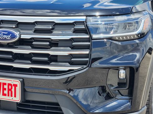 New 2026 Ford Explorer Active w/ Active Comfort Package RWD image 5