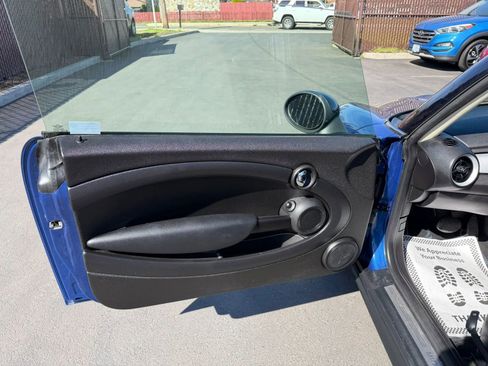 Used 2013 MINI Cooper Hardtop image 9