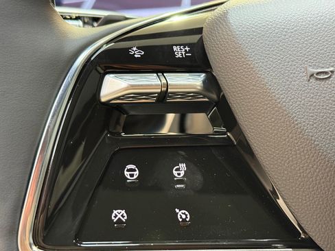 New 2026 Cadillac Lyriq Premium Luxury image 17