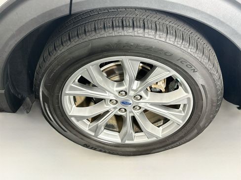 Used 2022 Ford Explorer Limited RWD image 11