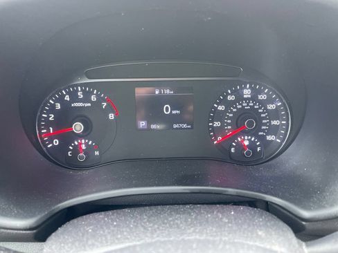 Used 2021 Kia Soul LX FWD image 8
