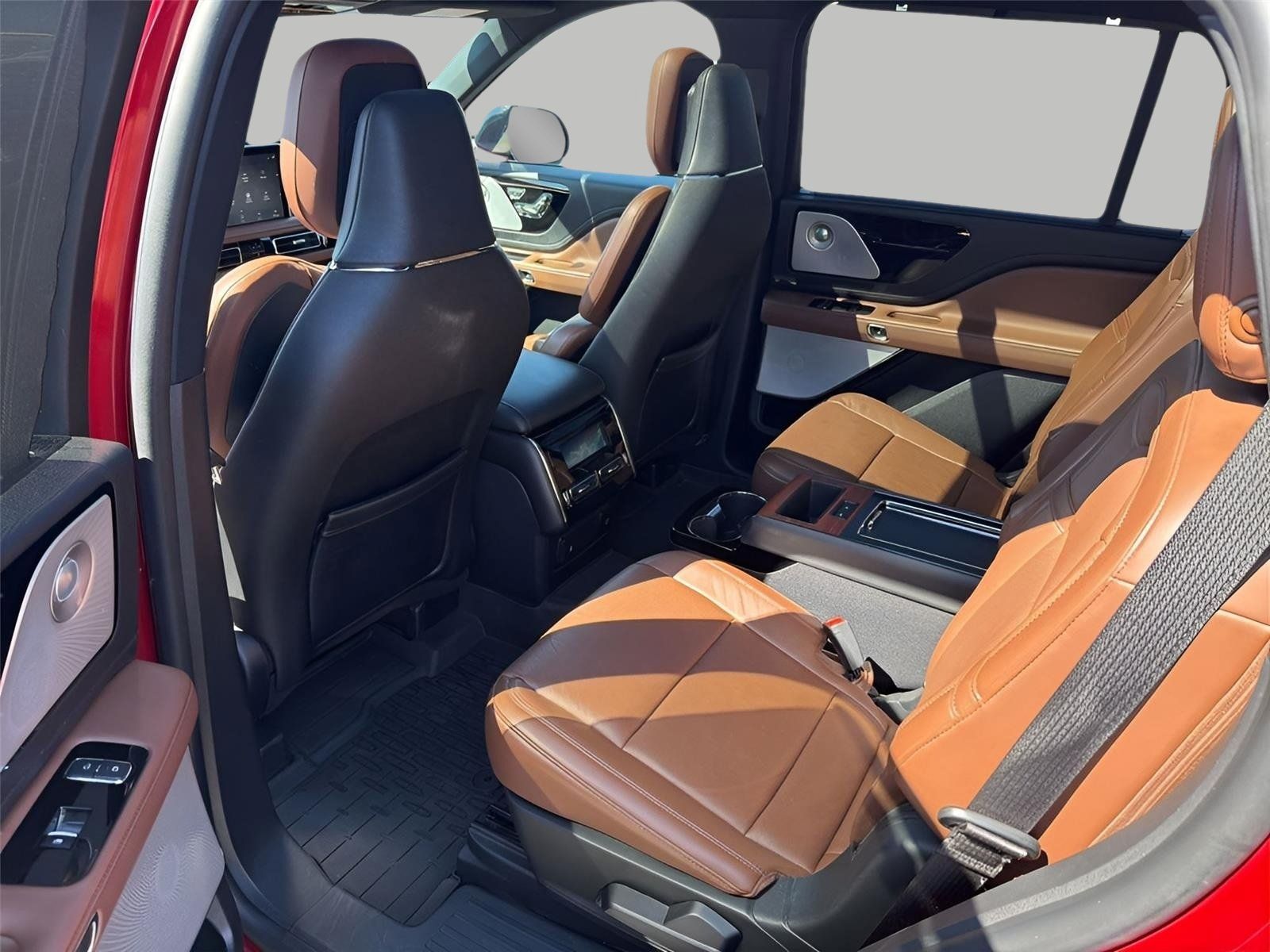 Used 2020 Lincoln Aviator Reserve w/ Equipment Group 201A AWD/4WD image 23