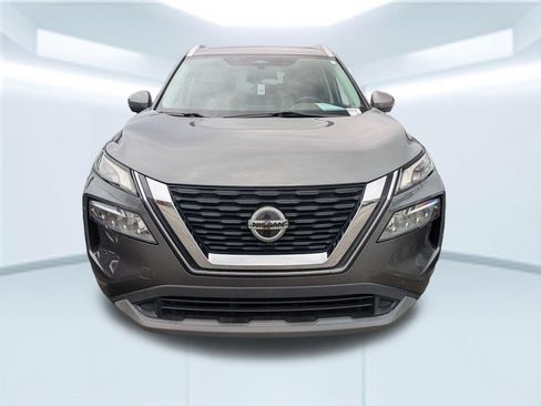 Used 2021 Nissan Rogue SV w/ Premium Package FWD image 4