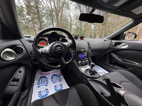 Used 2020 Nissan 370Z Coupe image 49