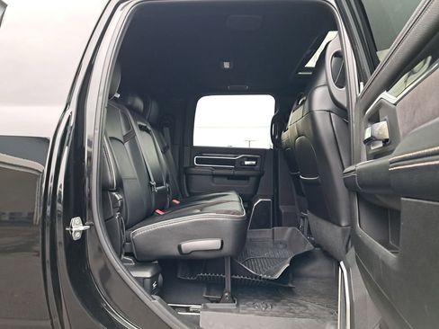 Used 2022 RAM 3500 Laramie w/ Night Edition image 15