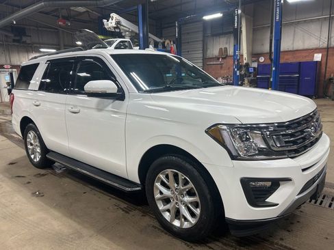 Used 2021 Ford Expedition XLT AWD/4WD image 7